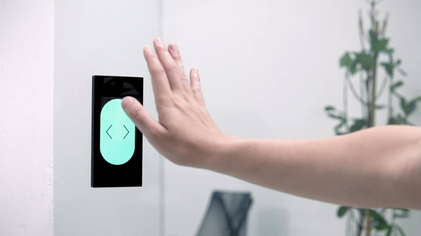 Kinetic Touchless (Door) Kinetic Touchless (Door)